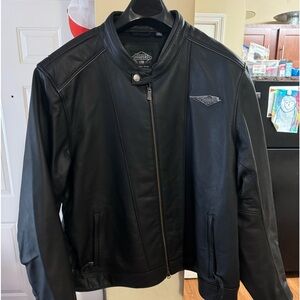 Men’s Harley Davidson 120th Anniversary leather Jacket. Worn one time.